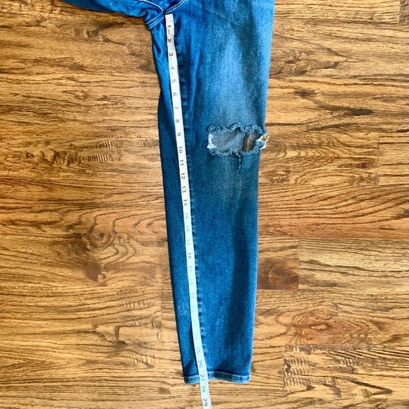 Good American Distressed Leopard Print Pocket Detail Jeans Size 18 - Picture 6 of 8